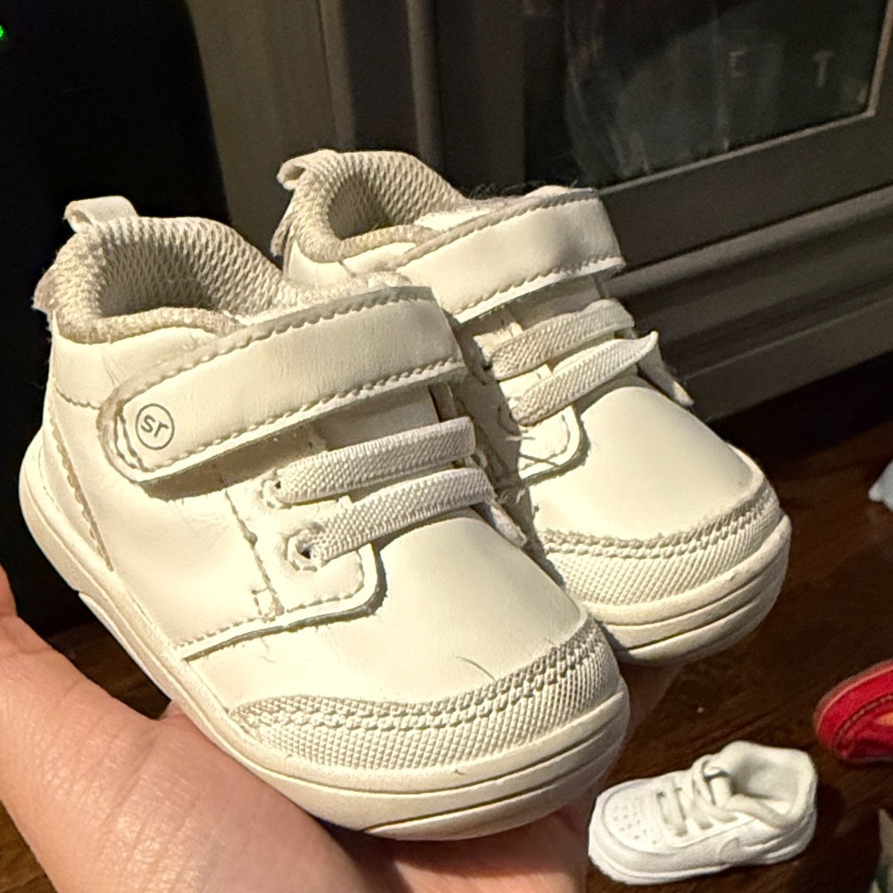 Classic White stride rite baby walking Shoes